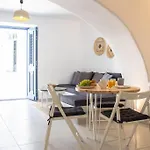 Traditional Arch House Paros Márpissa
